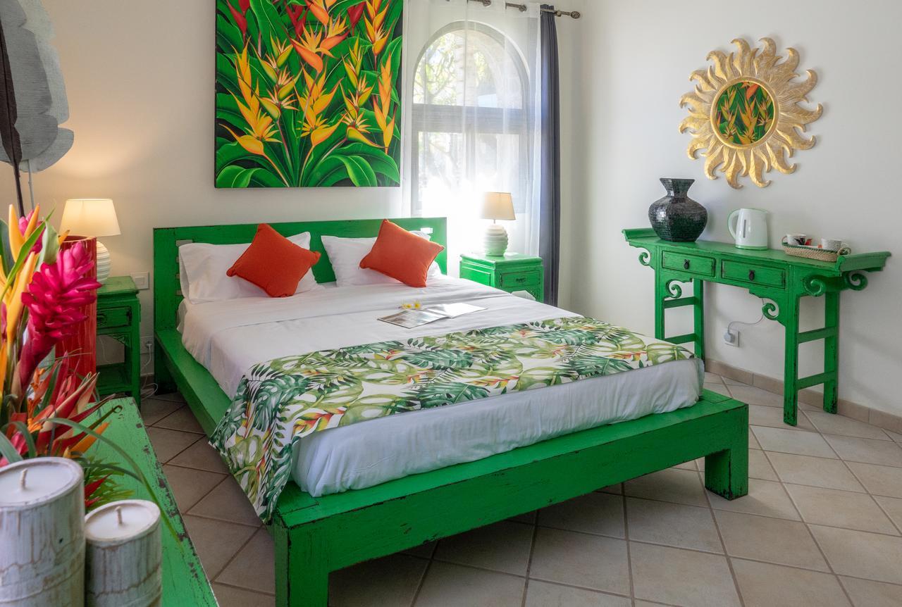 Hacienda Plaza Hotel Pereybere Beach Exterior photo