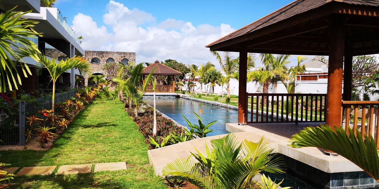 Hacienda Plaza Hotel Pereybere Beach Exterior photo