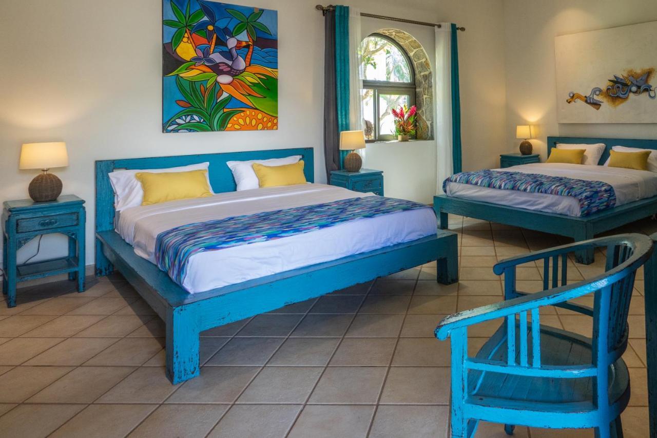 Hacienda Plaza Hotel Pereybere Beach Exterior photo